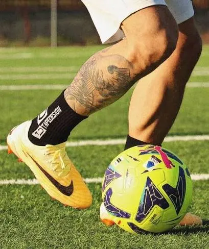 dd0e8251-9ac7-4499-bd49-4695535df1ff_11zon Calcetín tapedesign antideslizante deporte, color negro - Imagen 1